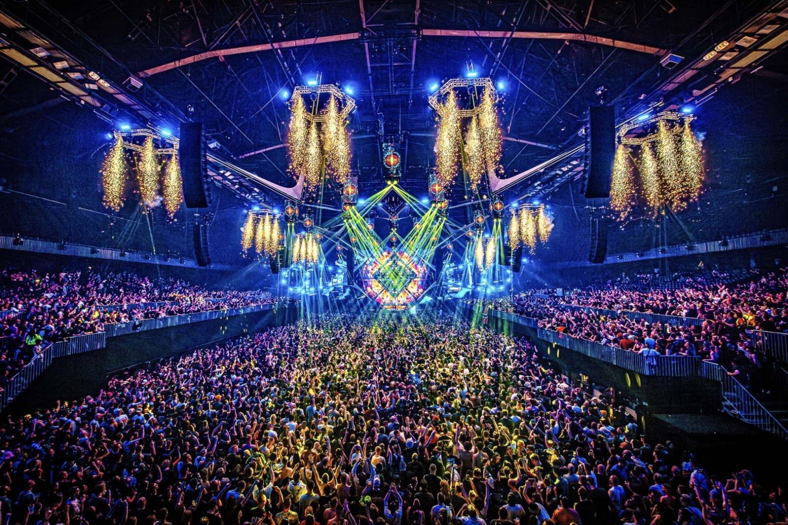 Reverze - Beyond Boundaries