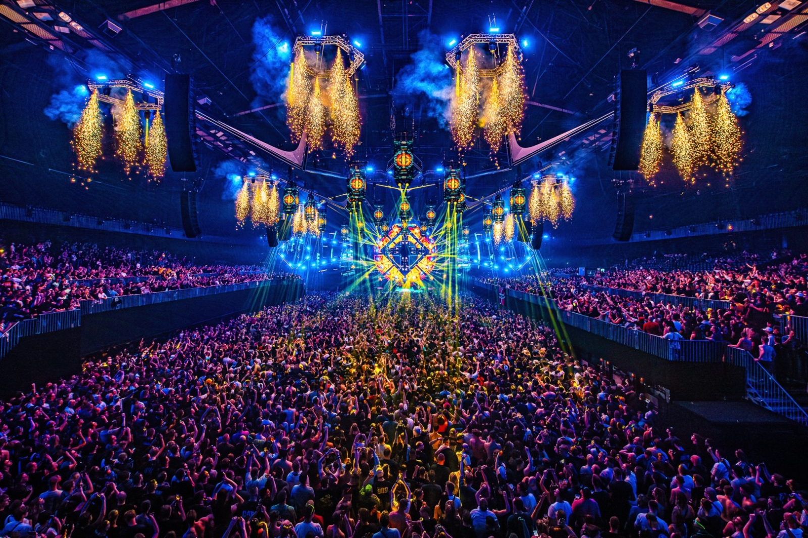 Reverze - Beyond Boundaries