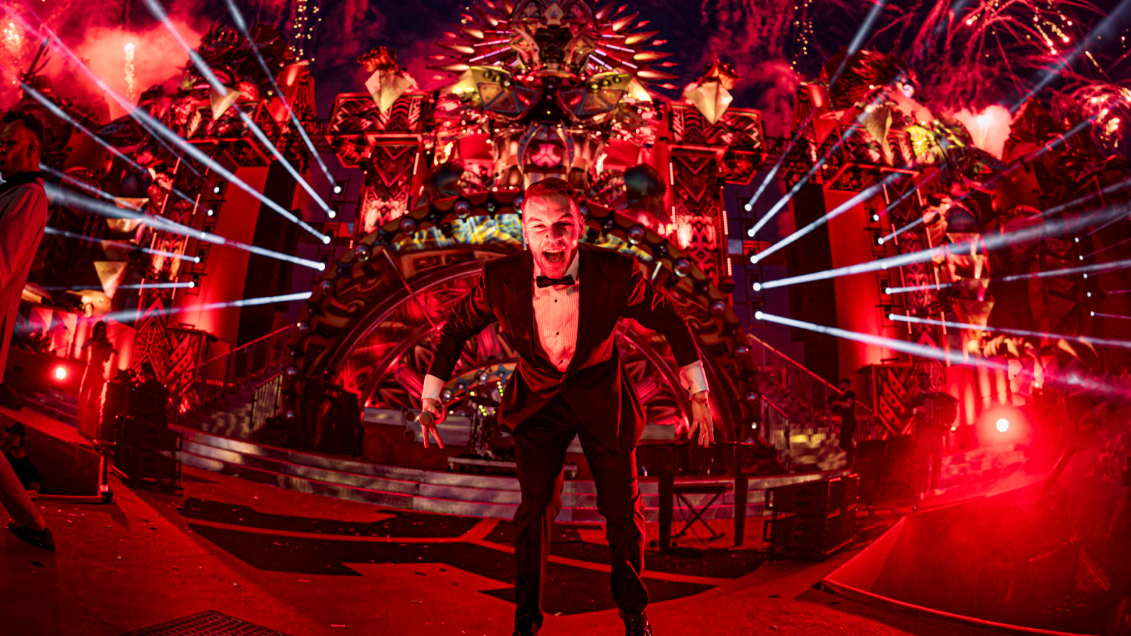 Sefa wraps up Fresh Friday with The Spotlight on the RED